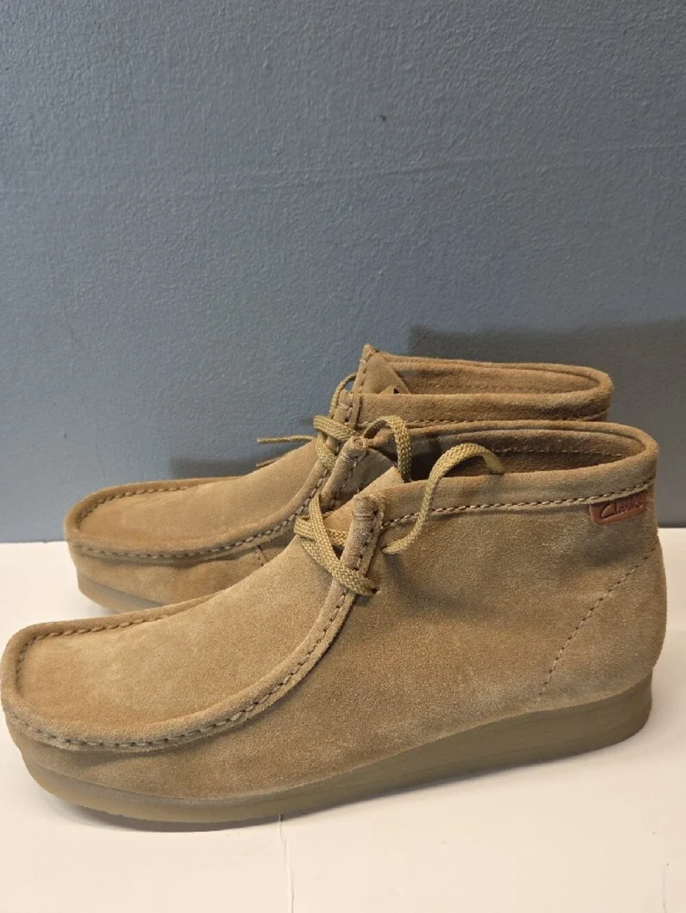 Clarks Men's Chukka Boots in Tan Suede Size 11.5